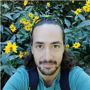 Educatore professionale socio-pedagogico e psicologo clinico in formazione insegna psicologia e pedagogia per licei/istituti superiori e università